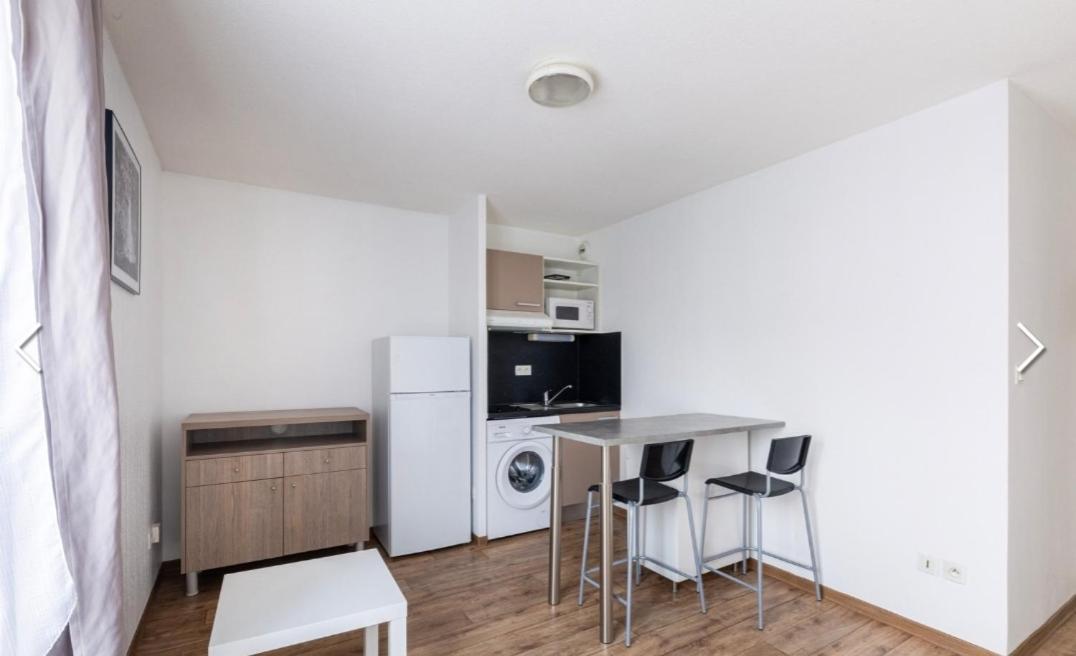 Studio Refait A Neuf Apartment Frejus Ngoại thất bức ảnh