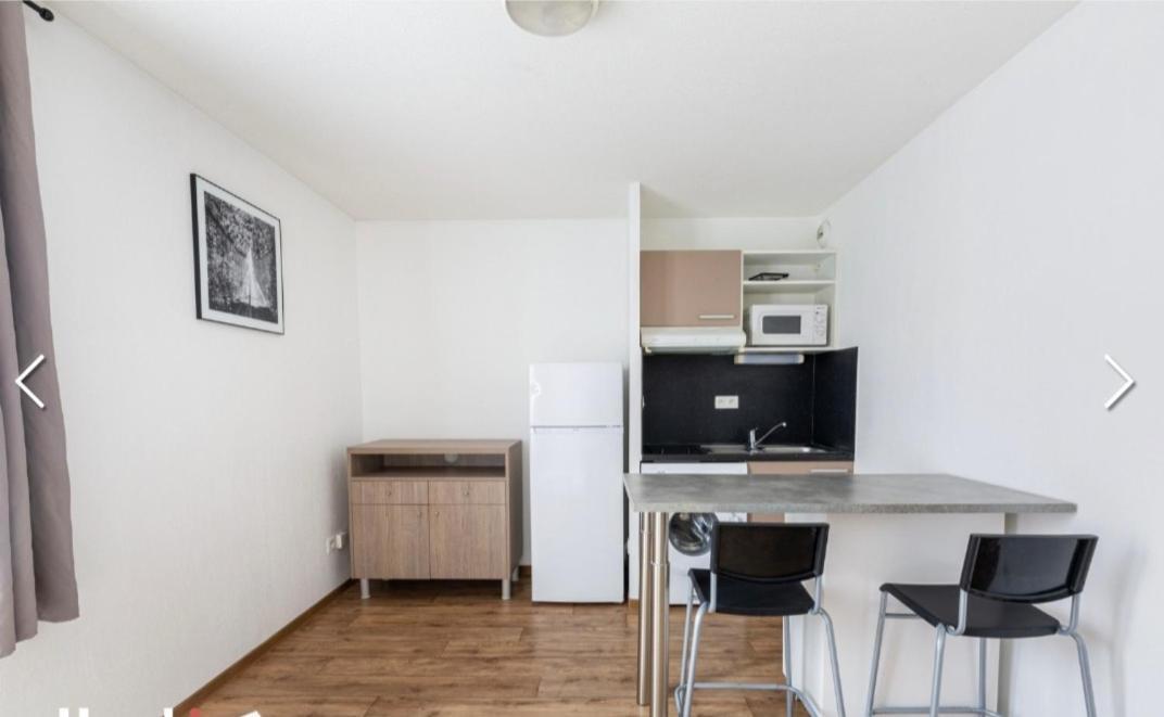 Studio Refait A Neuf Apartment Frejus Ngoại thất bức ảnh